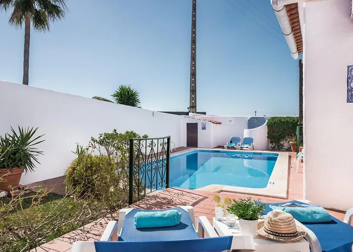 Iris By Algarve Holidays Villa *